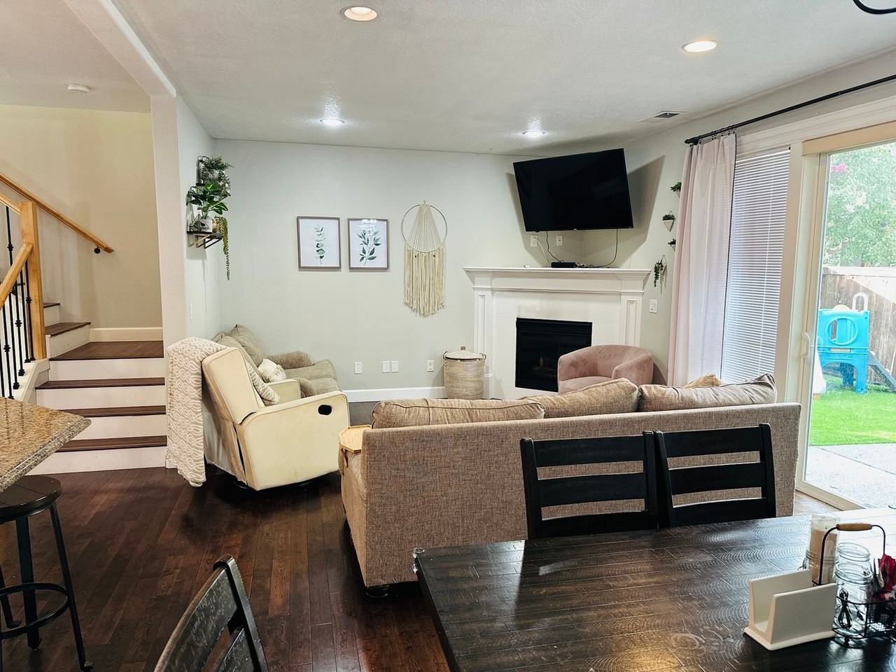 10214 Ne 4th St - Photo 4 of 28