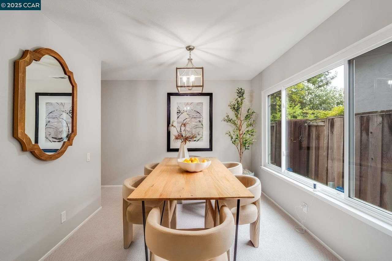 4695 South Larwin Avenue - Photo 4 of 24