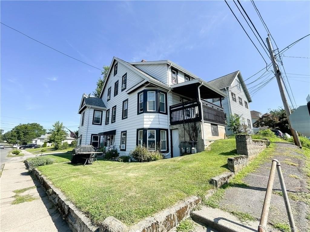 91 Willow St - Photo 2 of 20