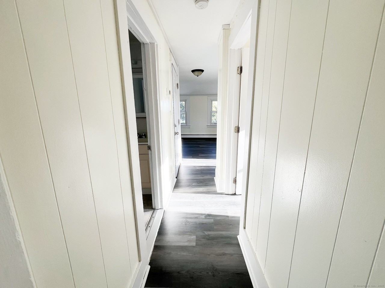 91 Willow St - Photo 4 of 20