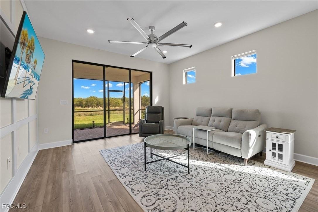 20088 Kingmont Dr - Photo 3 of 35