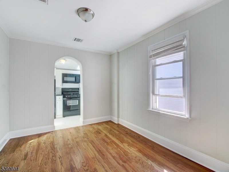 222 Lafayette Avenue - Photo 5 of 15