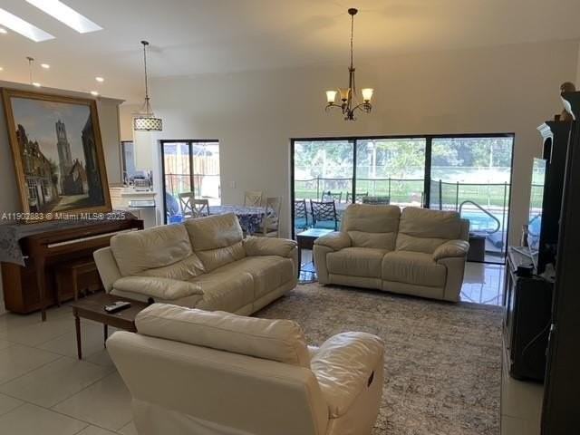 13647 Barberry Dr - Photo 4 of 37