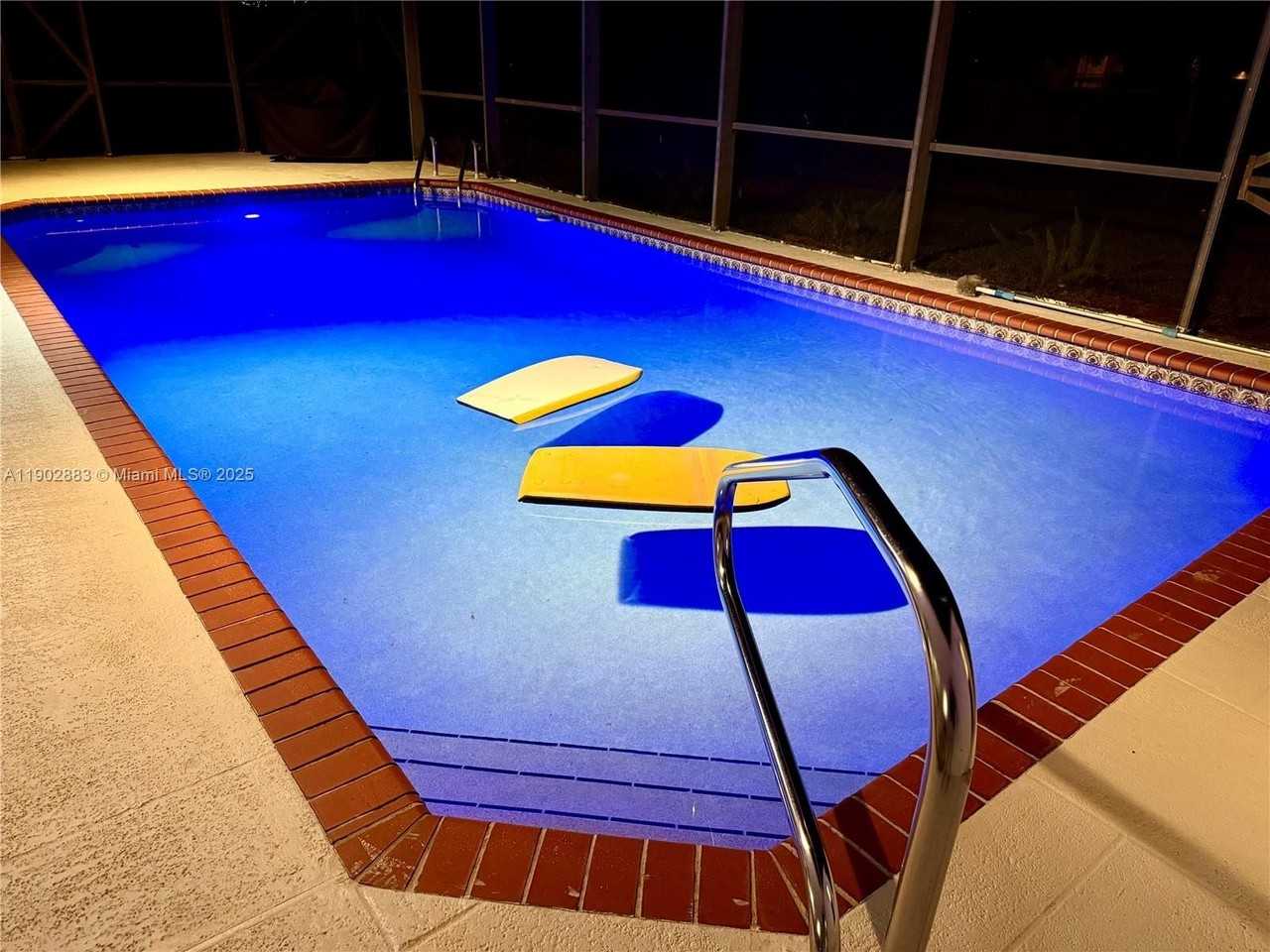 13647 Barberry Dr - Photo 7 of 37