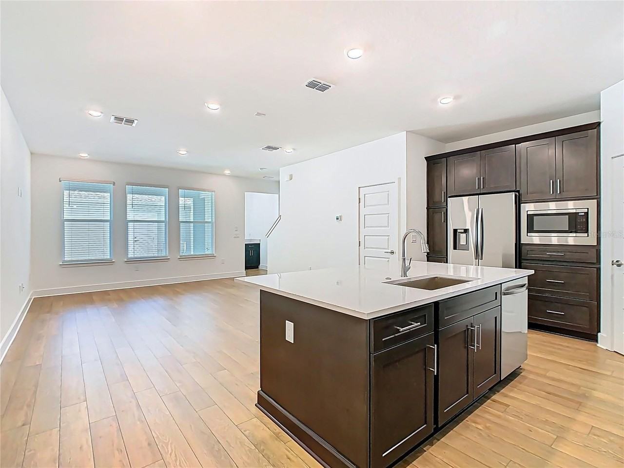 13809 Luna Harvest Avenue - Photo 7 of 50