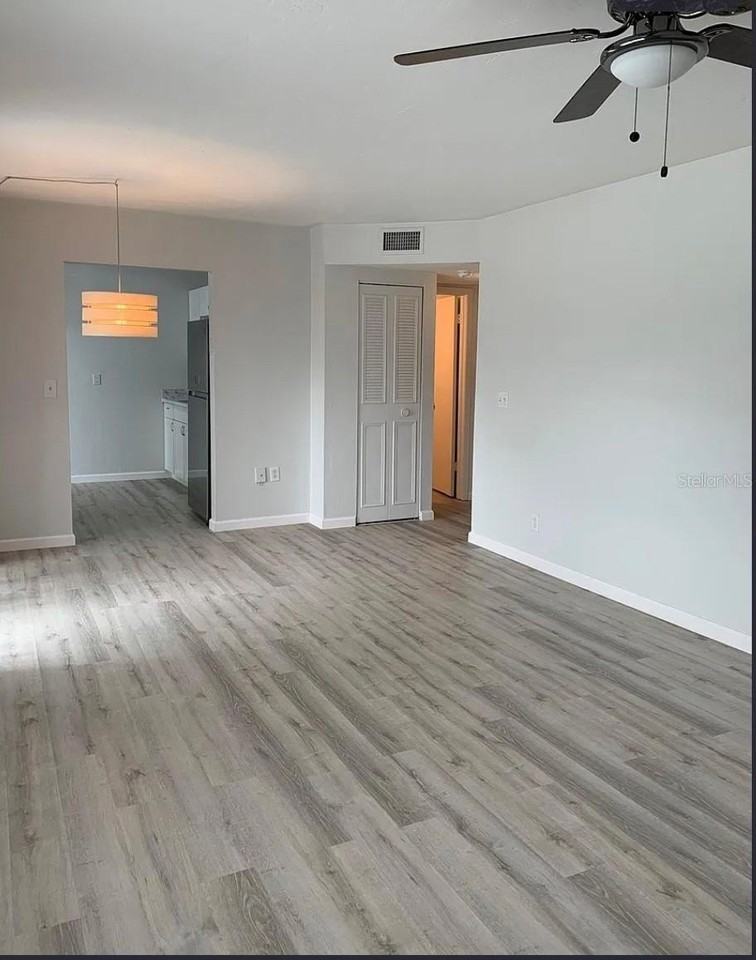 4963 Viceroy St #B - Photo 3 of 12