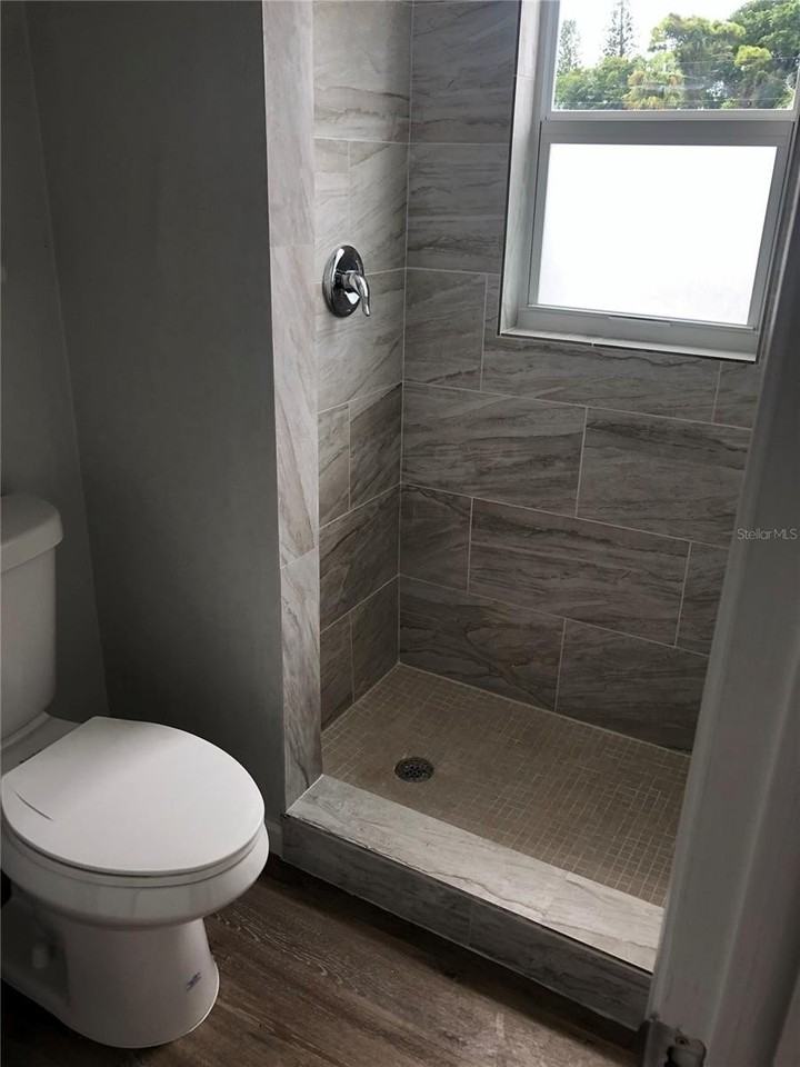 4963 Viceroy St #B - Photo 5 of 12