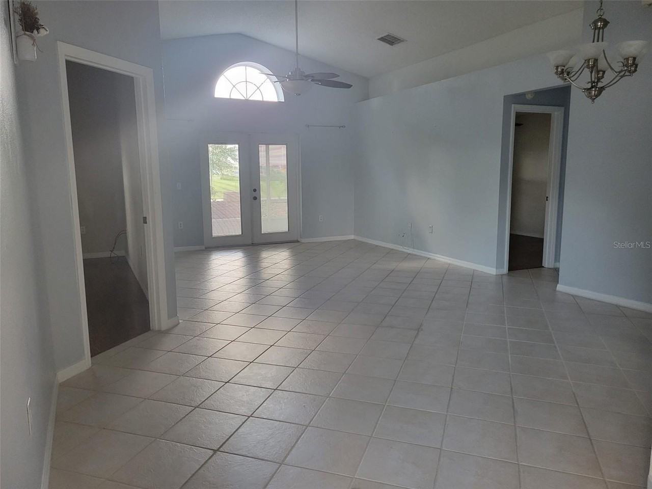 386 Cello St - Photo 3 of 35