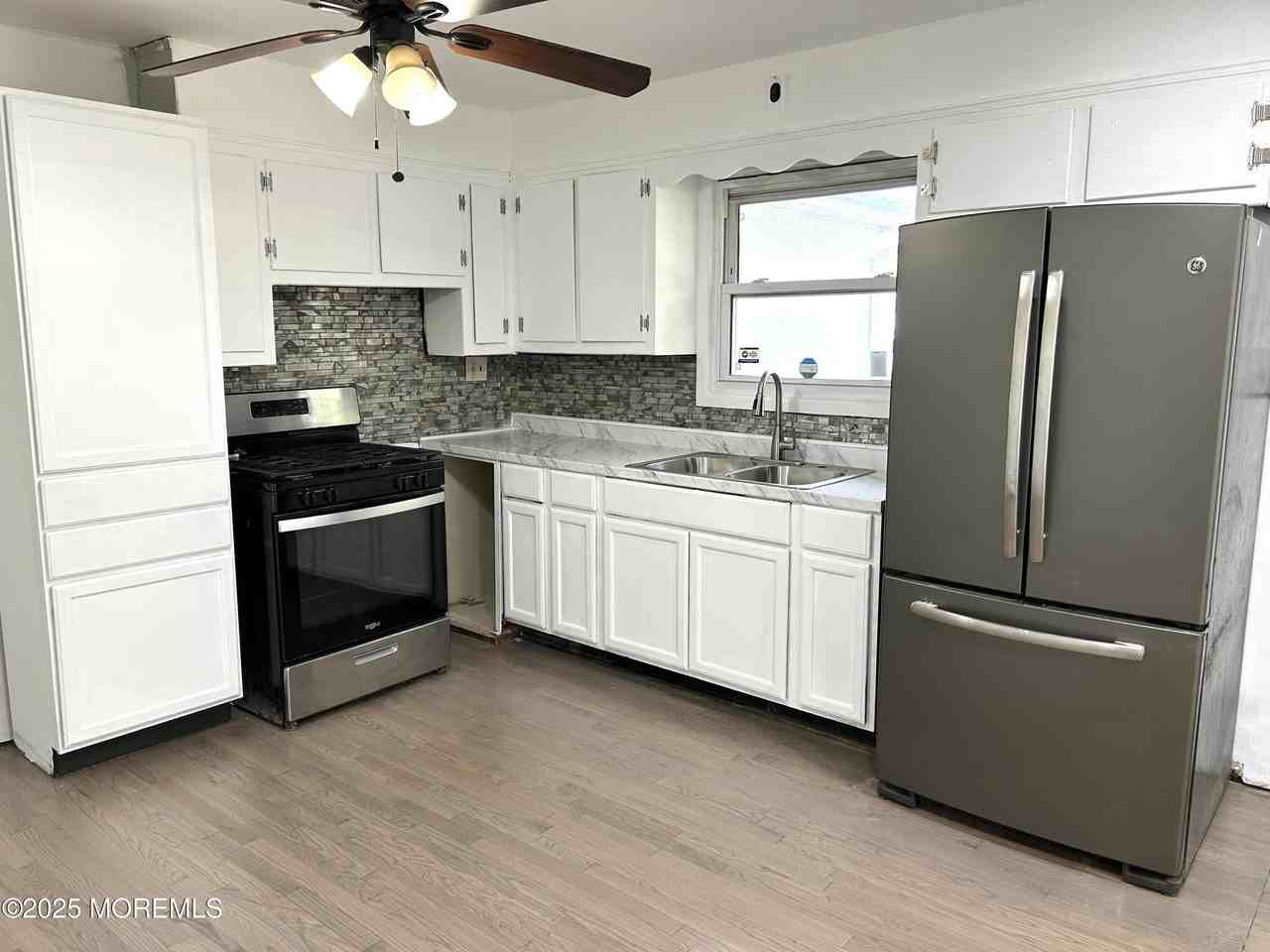 1510 7th Avenue - Photo 3 of 10