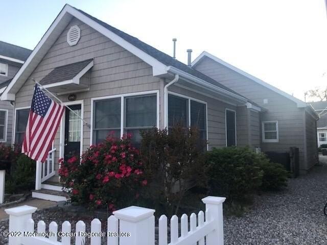 405 1st Ave - Photo 2 of 21