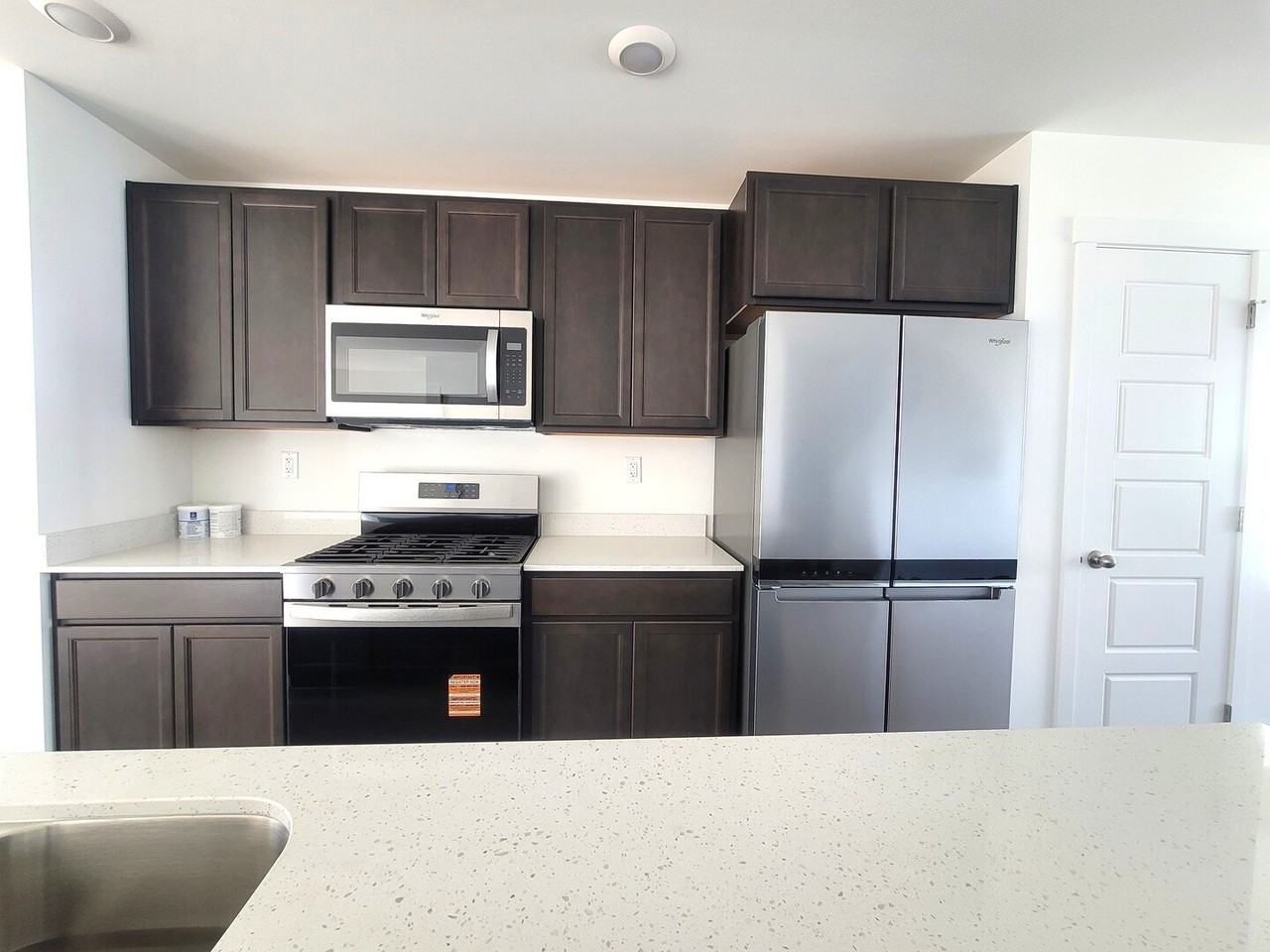 6550 Linden Trl #F - Photo 2 of 18