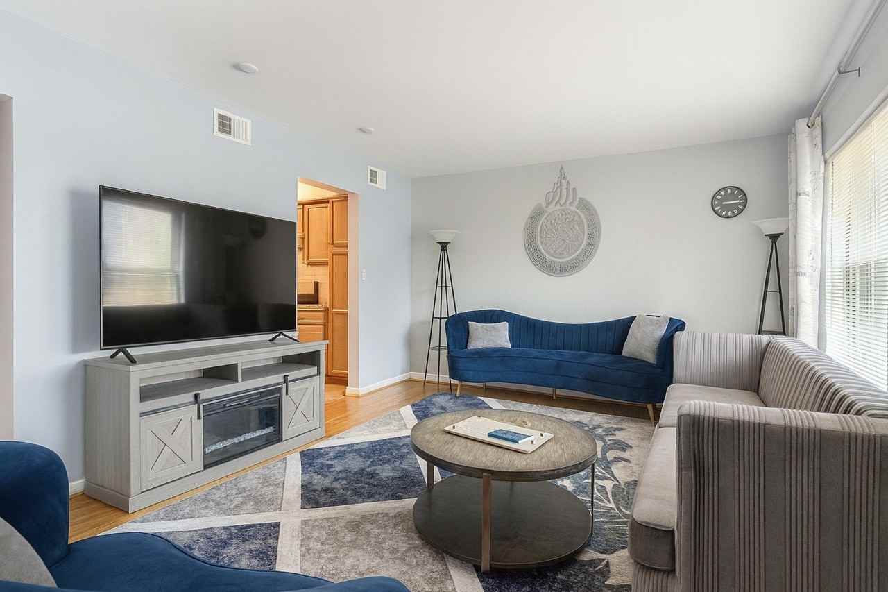 4807 N Harlem Ave #3 - Photo 5 of 11