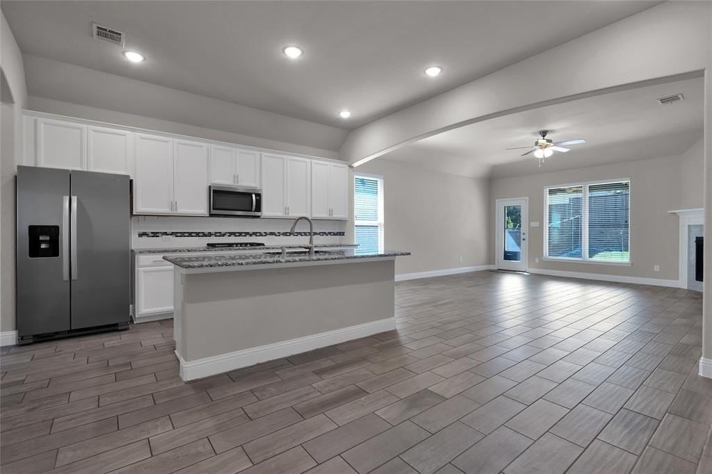 1423 Tumbleweed Trail - Photo 5 of 28