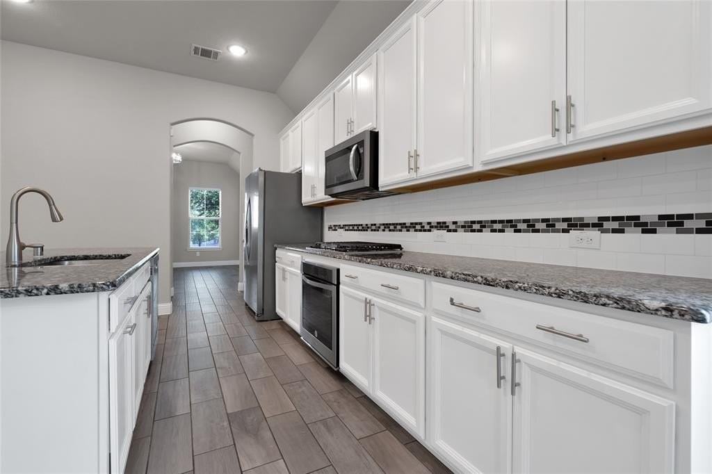 1423 Tumbleweed Trail - Photo 7 of 28