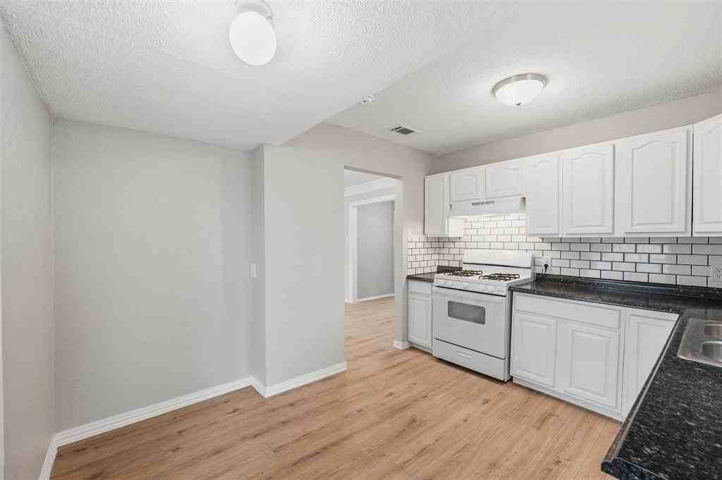 1110 Northeast 17th Street - Photo 3 of 16