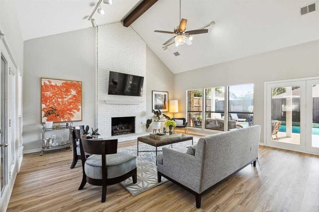 6134 Black Berry Ln - Photo 5 of 26