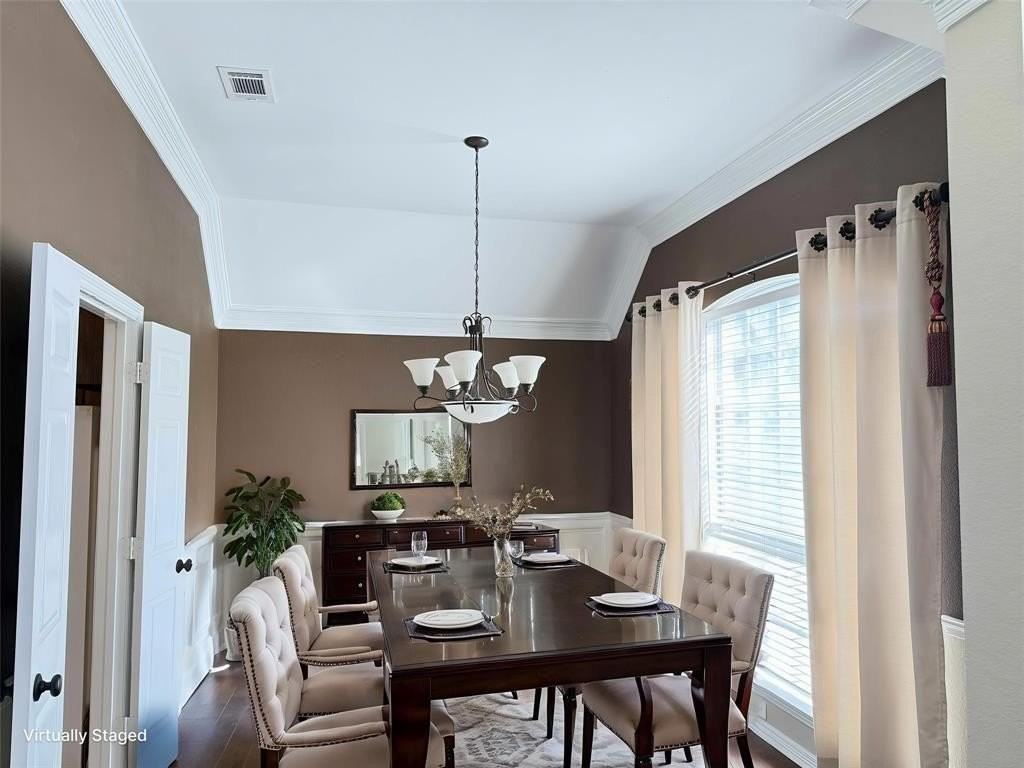 4313 Larkel St - Photo 5 of 14