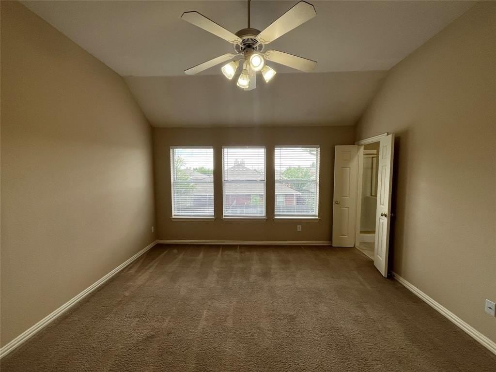 5733 Blackmon Ct - Photo 7 of 15