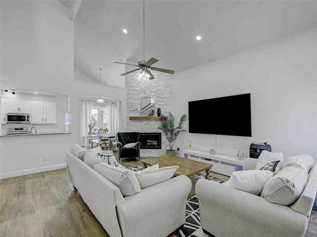 6324 Maritime St - Photo 5 of 25