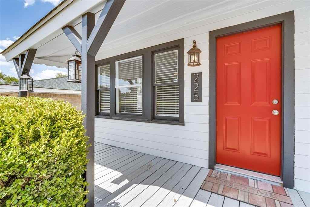 225 W Belt Line Rd - Photo 2 of 21