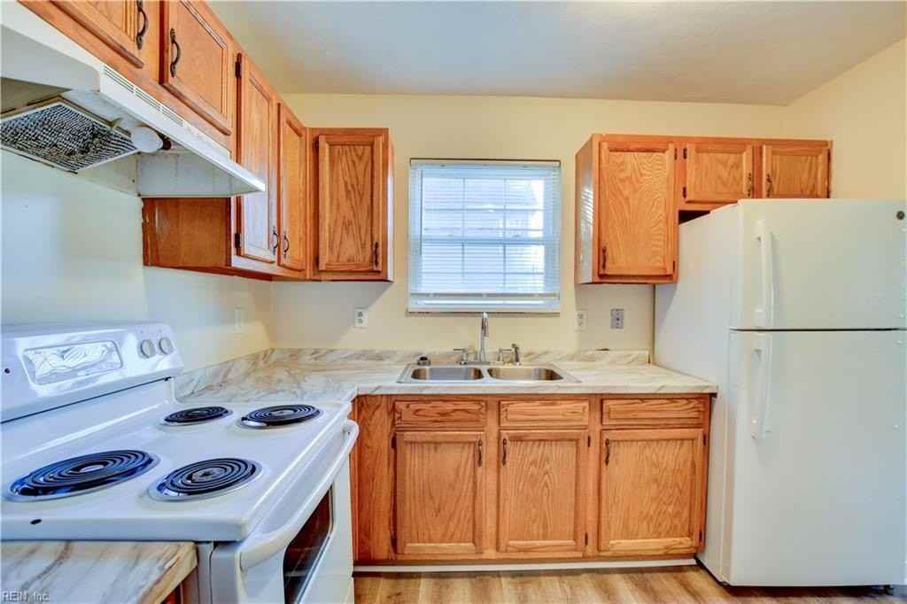 409 Hunter St - Photo 3 of 10