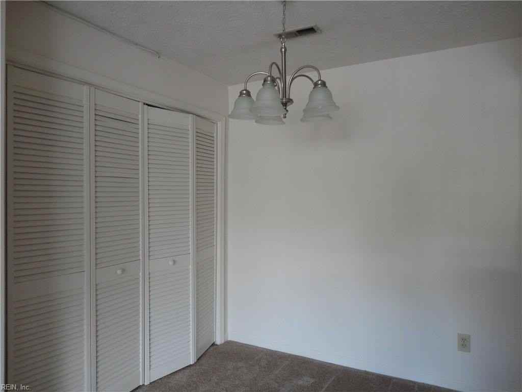 59 Wells Ct - Photo 2 of 7