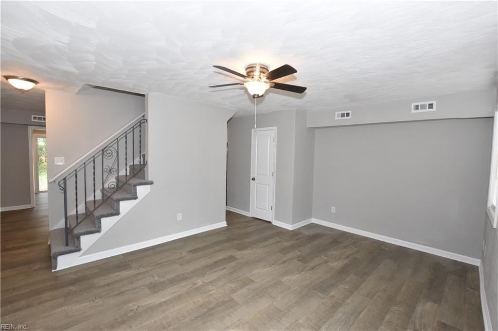 1324 West 38th Street - Photo 5 of 29