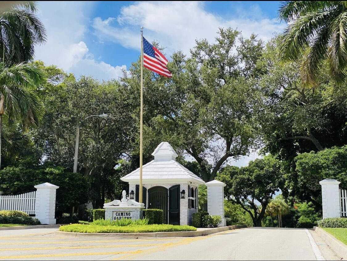 891 Hickory Ter - Photo 2 of 50