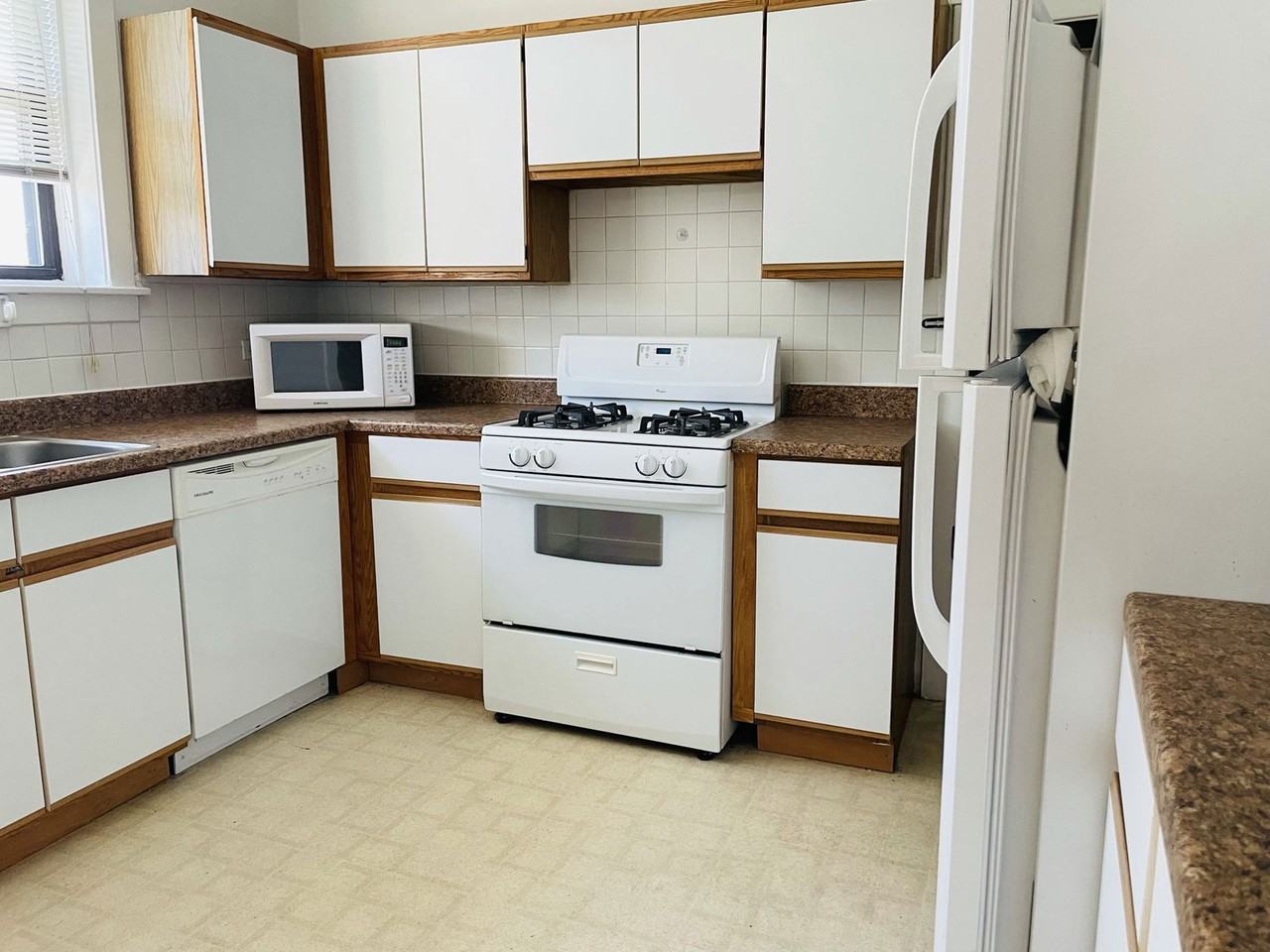 708 Seward Street #2N - Photo 3 of 8