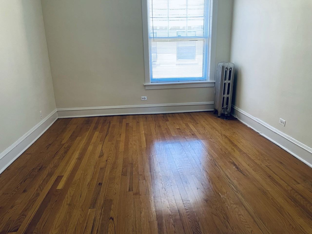 708 Seward Street #2N - Photo 7 of 8