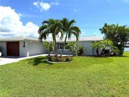 featured image of 6841 Roxbury Dr