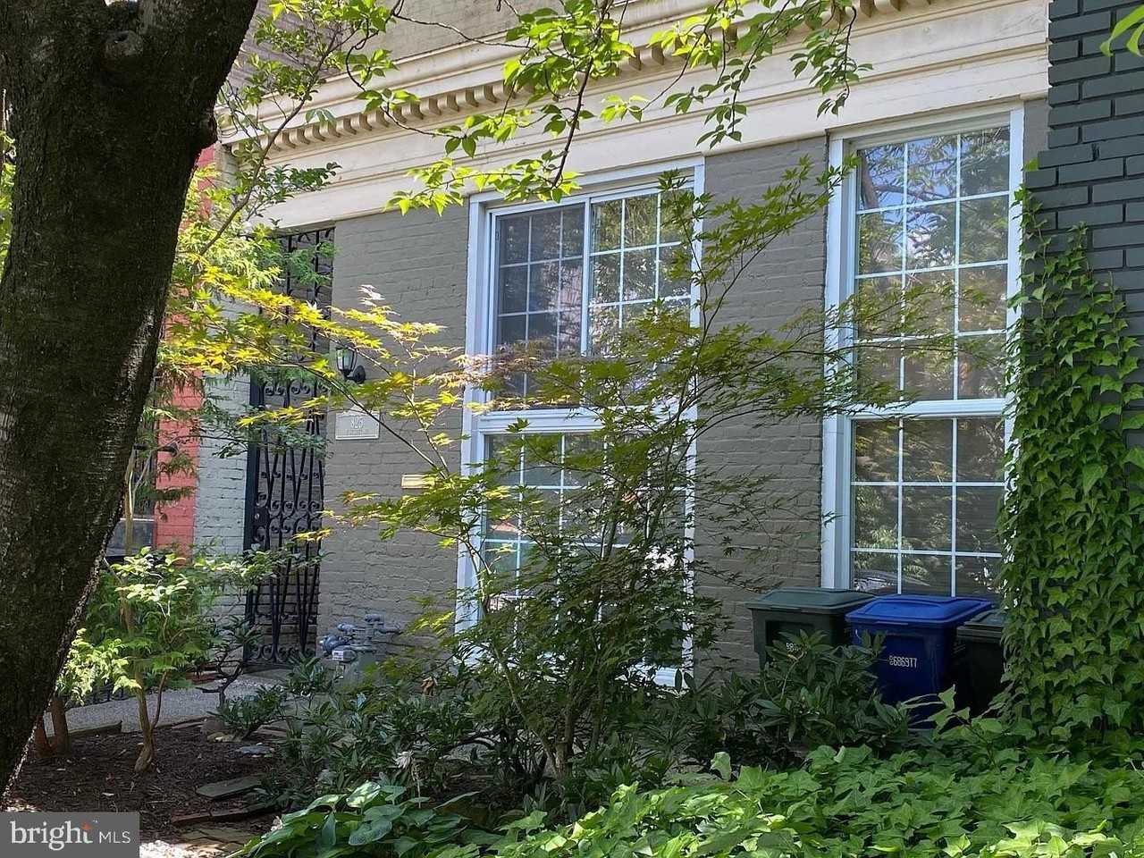 825 F Street Northeast