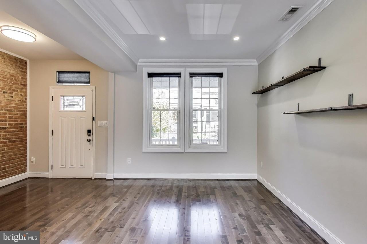 317 Todd Pl Ne - Photo 3 of 41