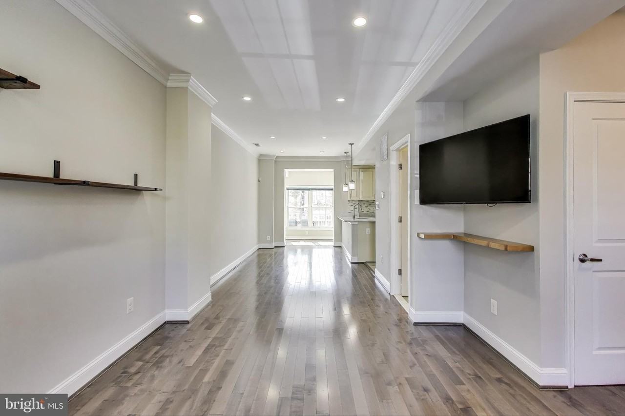 317 Todd Pl Ne - Photo 4 of 41