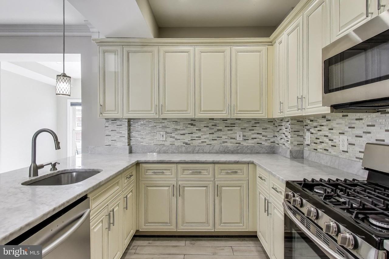 317 Todd Pl Ne - Photo 7 of 41