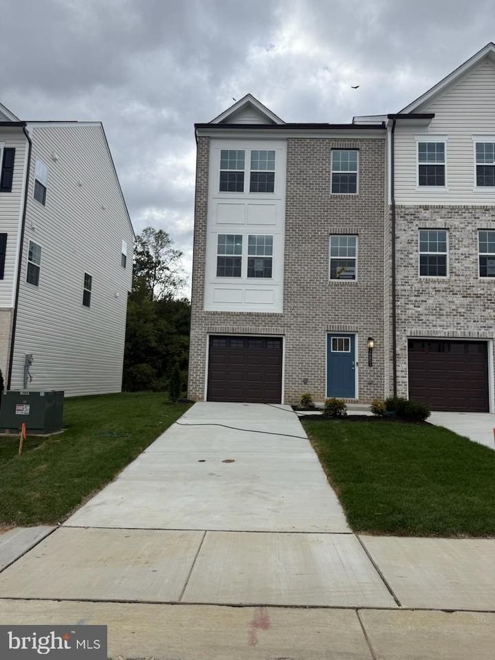 16651 Green Glade Drive - Photo 2 of 30