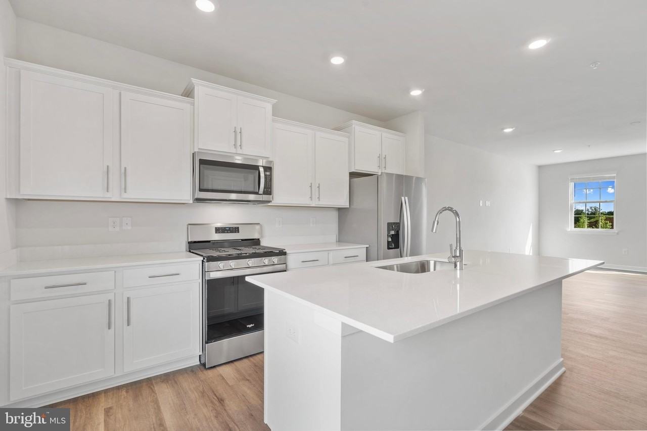 16651 Green Glade Drive - Photo 7 of 30