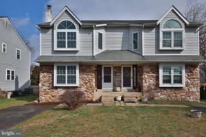 featured image of 6 Pearl Dr