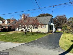 923 Spruce St - Photo 1 of 1