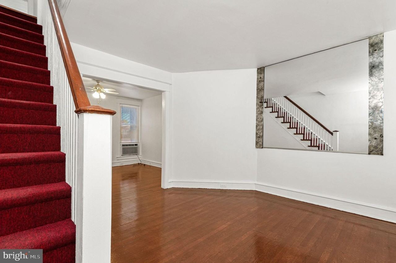 243 E Sheldon St - Photo 5 of 23