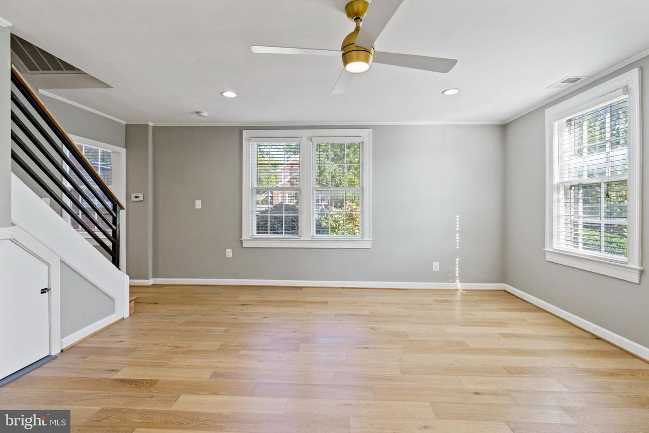 1300 S Cleveland St Apt 363 #363 - Photo 6 of 37