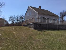 1076 Corn Neck Rd - Photo 1 of 1