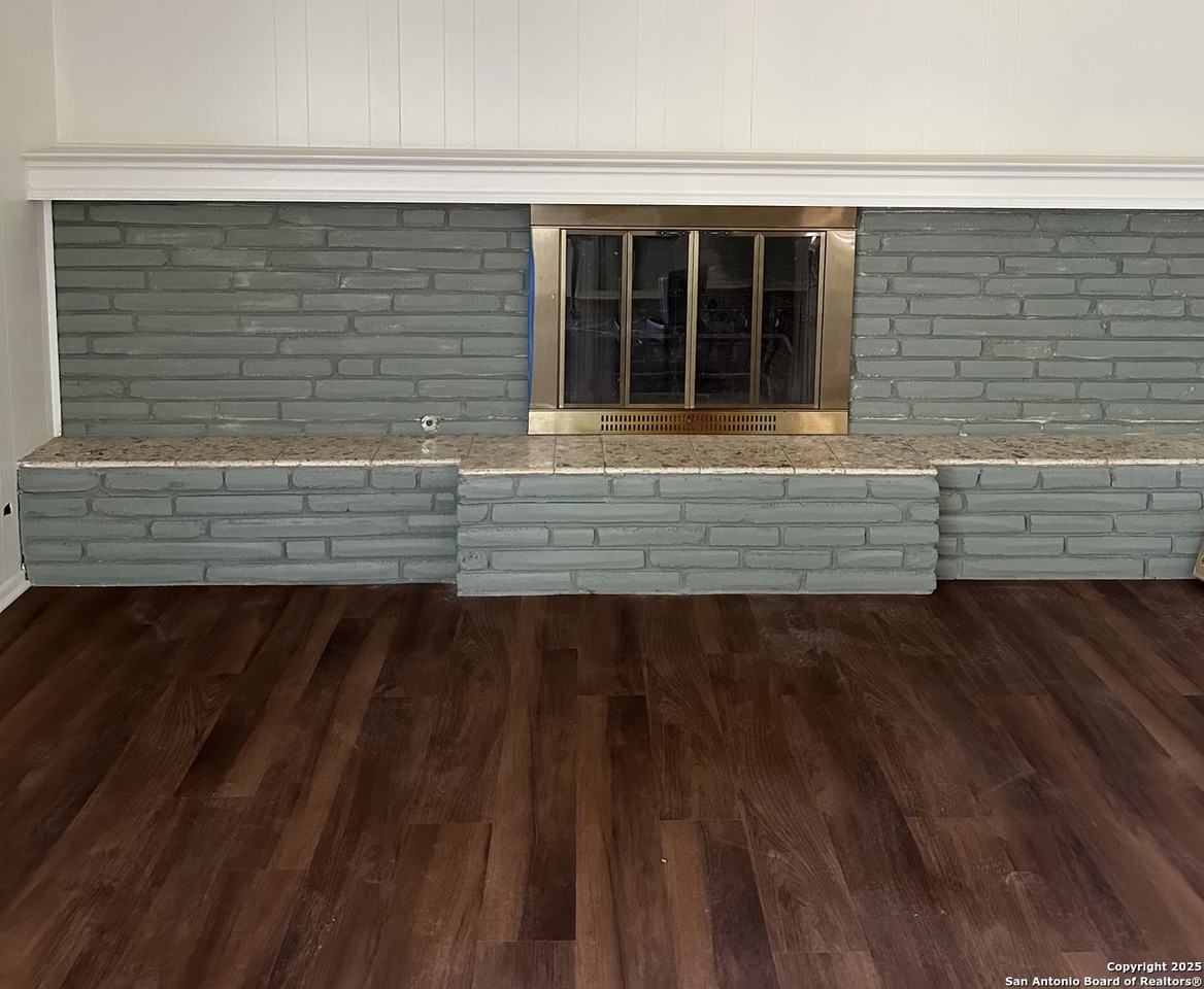 10310 Fox Hollow - Photo 2 of 7