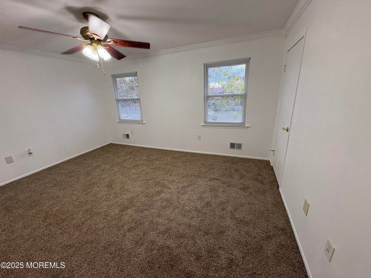 910 Judy Ct - Photo 5 of 16