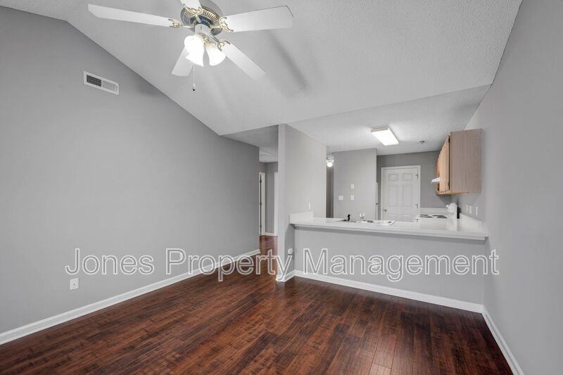 1526 Union Rd Apt G - Photo 4 of 22