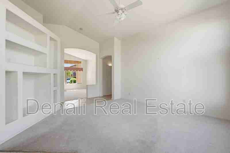 4626 E Thorn Tree Dr - Photo 6 of 30