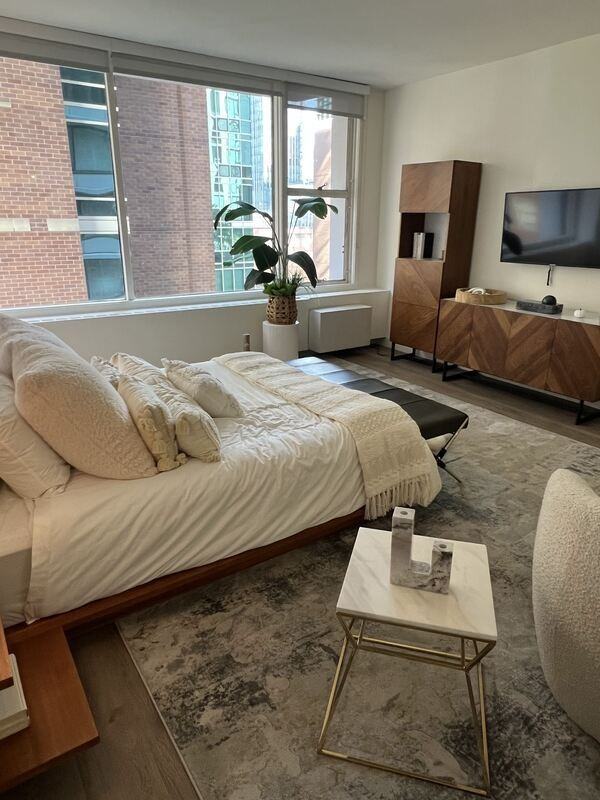 833 N Dearborn St #612 - Photo 5 of 19