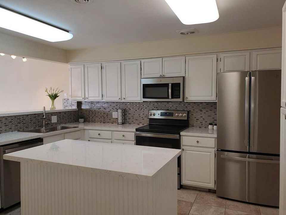 1955 Yosemite St - Photo 2 of 3