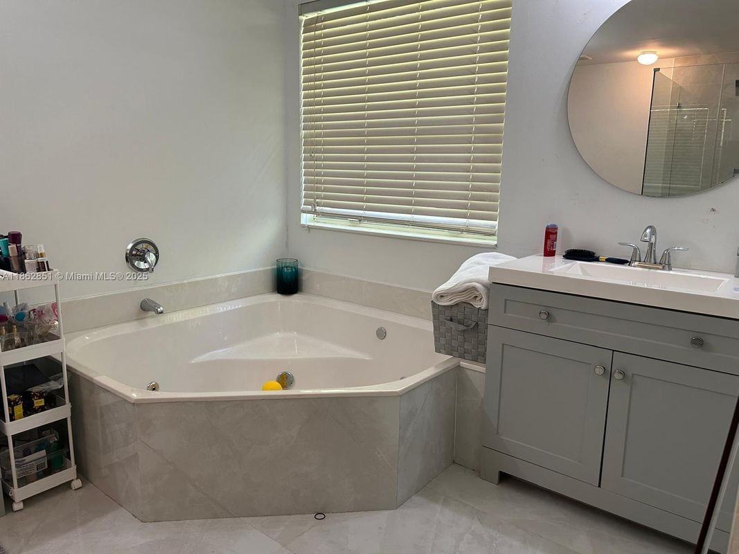 16101 Sw 27th St - Photo 7 of 12