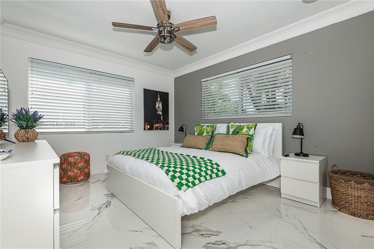 1521 Arthur St - Photo 4 of 20